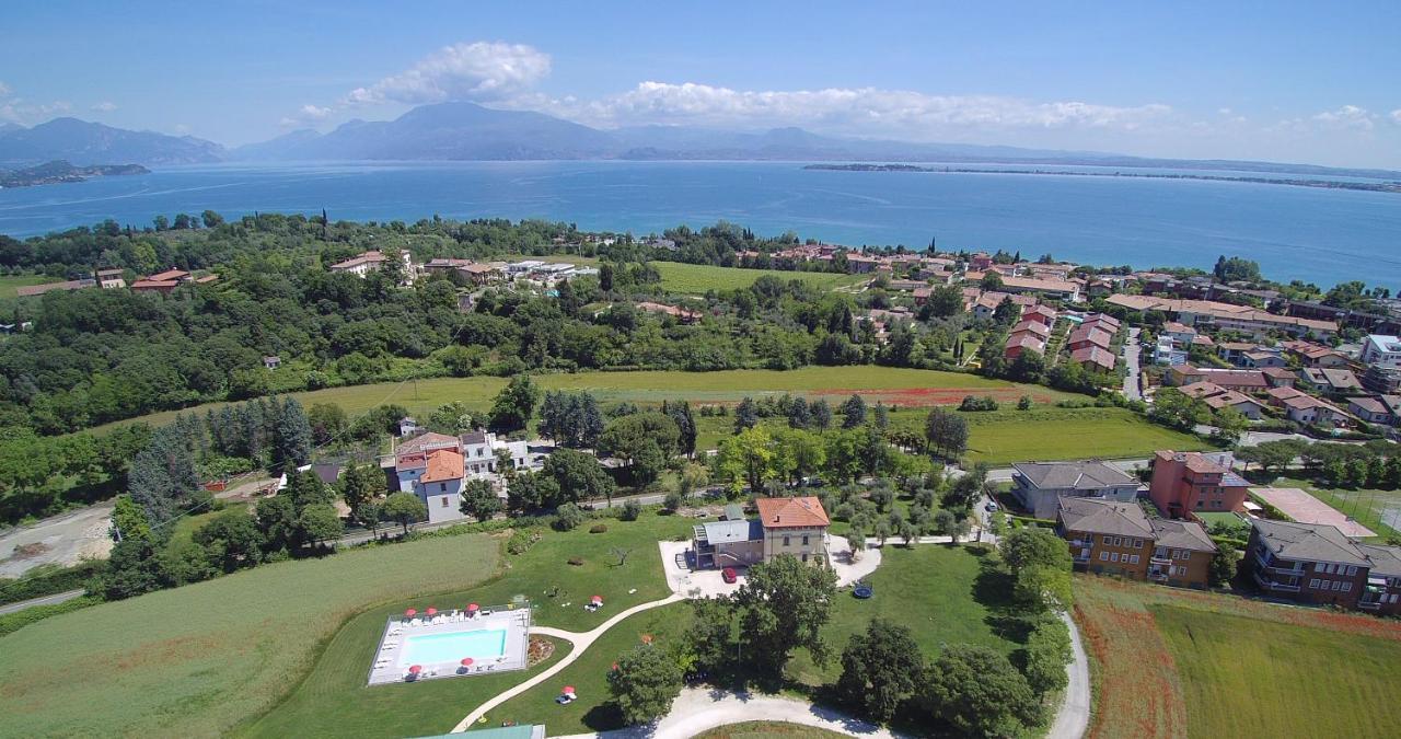 Country Esmera Desenzano del Garda Buitenkant foto