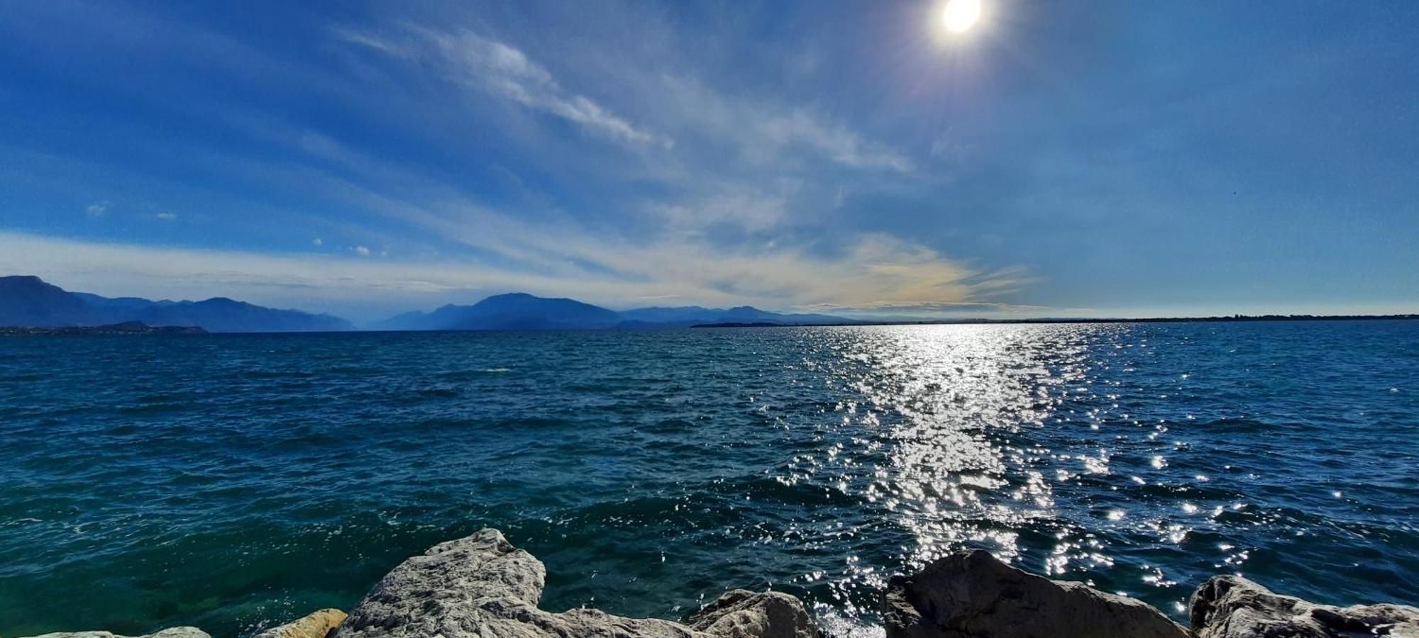 Country Esmera Desenzano del Garda Buitenkant foto
